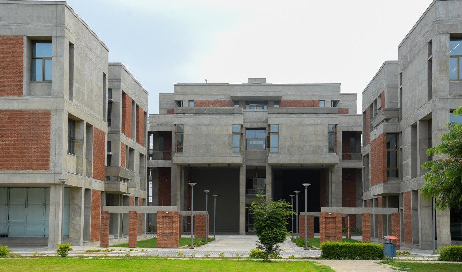 Indian Institute of Technology Gandhinagar (IIT-Gandhinagar), Gandhinagar, Gujarat - Vushii.com